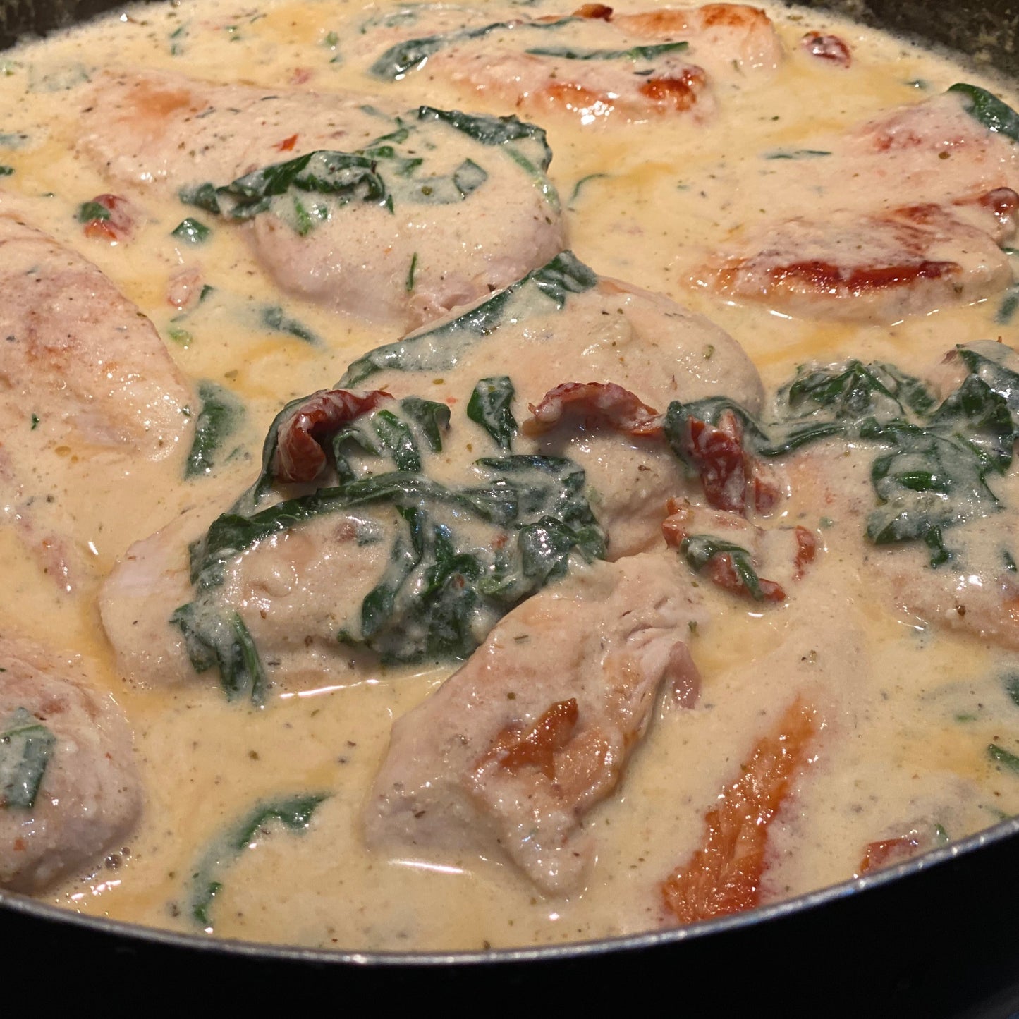 Creamy Sundried Tomato & Spinach Chicken