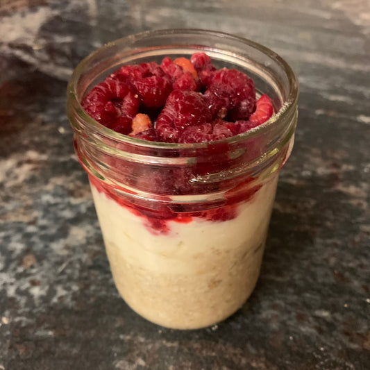 Raspberry Cheesecake Overnight Oats